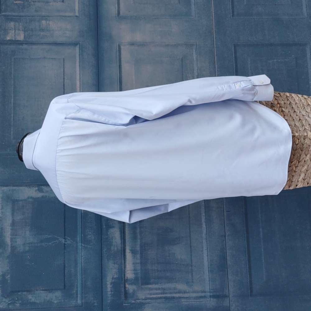 ISAIA (Napoli) Men's Solid Woven Luxury Dress Shirt. - Picture 13 of 17